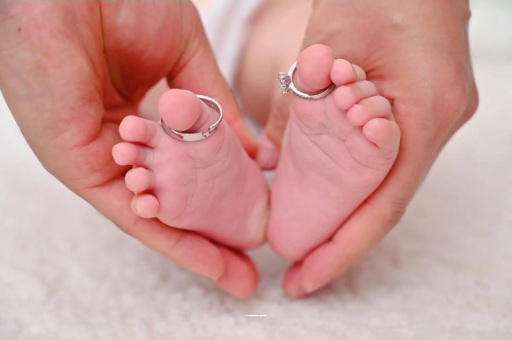 邵阳怀孕肚子一边高一边低